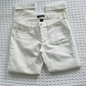 White House Black Market Noir Jeans Size 6R